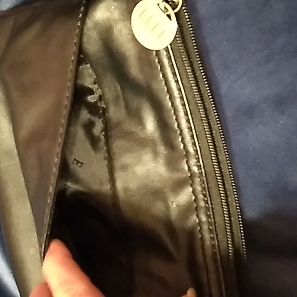 Ellie Black Small Handbag Clutch - Picture 6 of 8